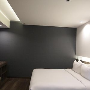 Geary Hotel Bandung